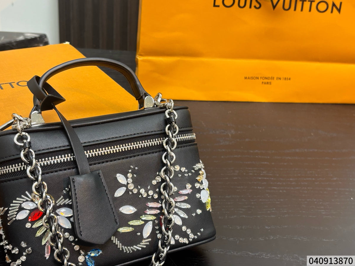 Cuero | Jewel Embellished Mini Vanity Chain Crossbody - Black