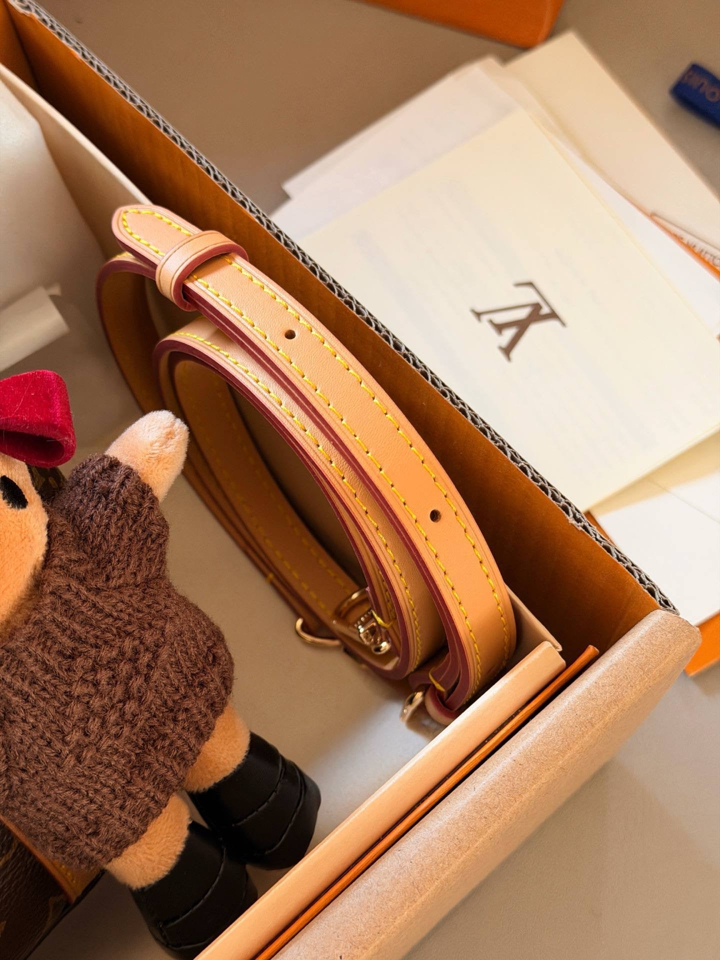 Cuero | Monogram Canvas Bag