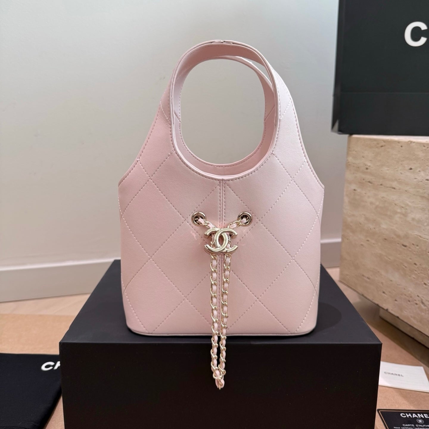 Cuero | Quilted Hobo Bag