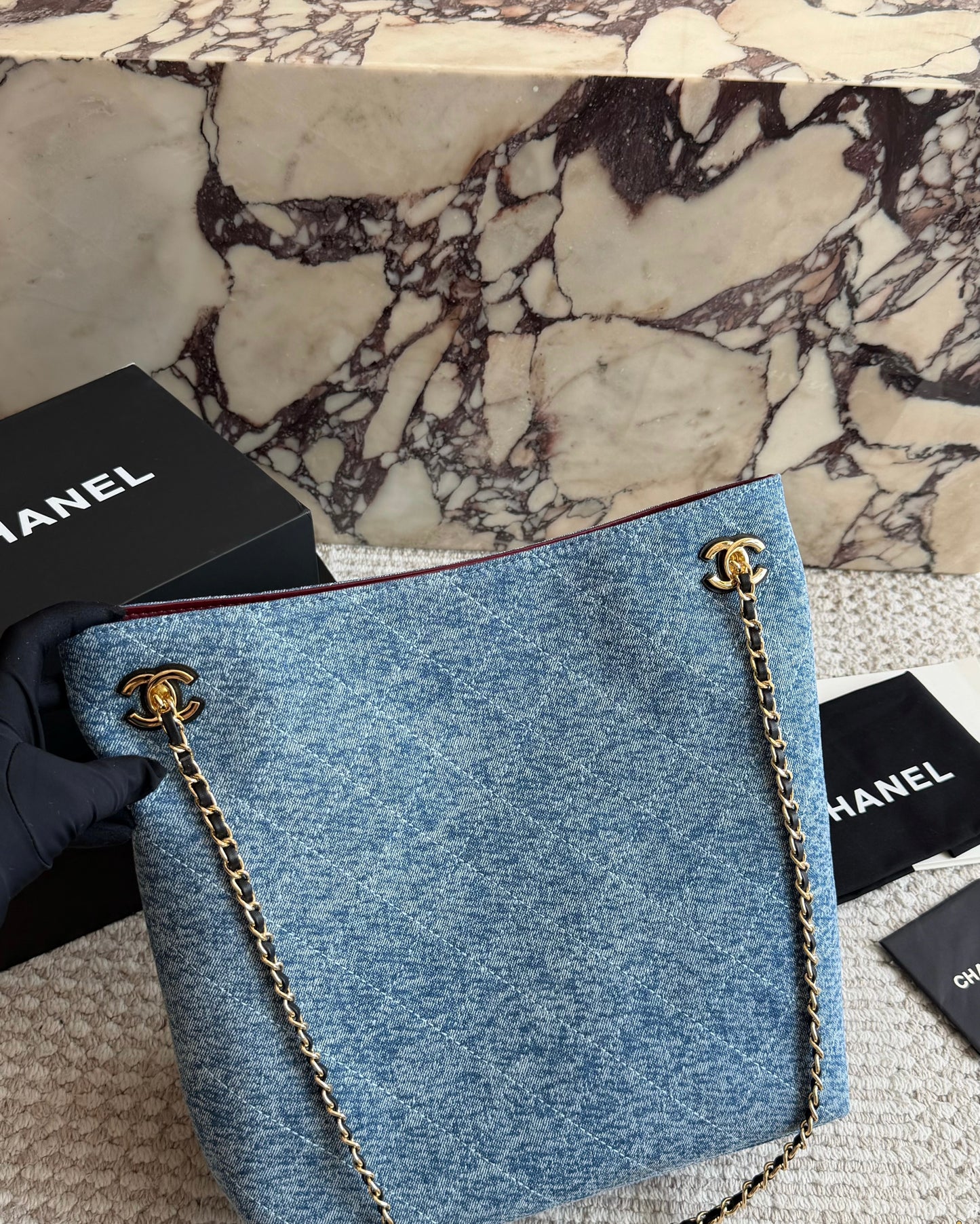 Cuero | Quilted Chain Shoulder Bag Denim
