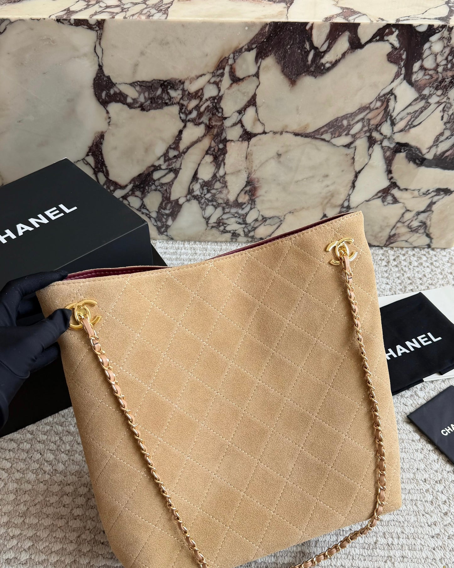 Cuero | Quilted Chain Shoulder Bag Beige