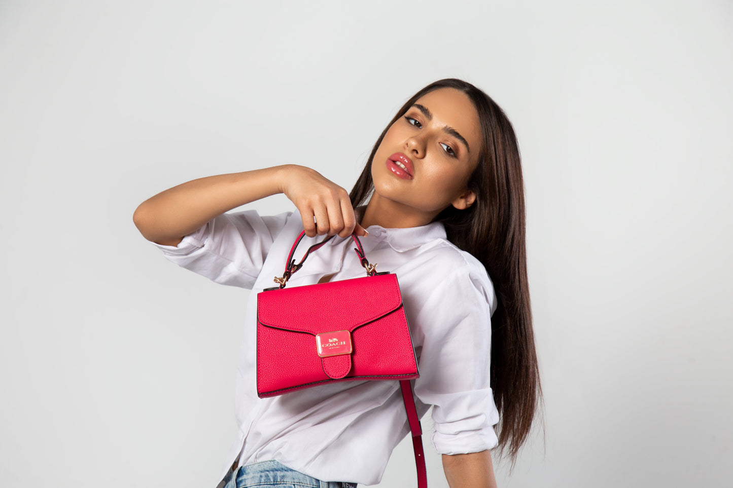 Cuero | 𝐏𝐞𝐩𝐩𝐞𝐫 𝐒𝐚𝐭𝐜𝐡𝐞𝐥 𝐈𝐧 𝐏𝐢𝐧𝐤