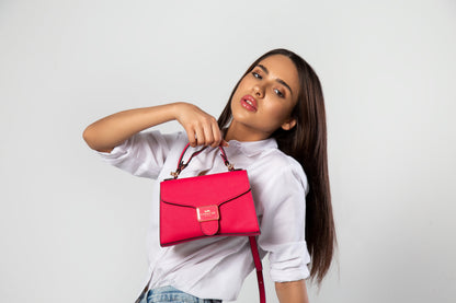 Cuero | 𝐏𝐞𝐩𝐩𝐞𝐫 𝐒𝐚𝐭𝐜𝐡𝐞𝐥 𝐈𝐧 𝐏𝐢𝐧𝐤