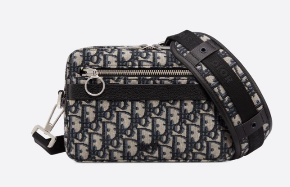 Cuero | SAFARI MESSENGER BAG Grained Black Calfskin and Oblique Jacquard