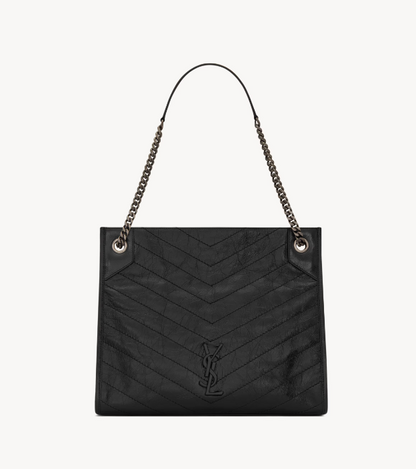 Cuero | NIKI SHOPPING IN VINTAGE LEATHER