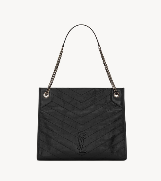 Cuero | NIKI SHOPPING IN VINTAGE LEATHER