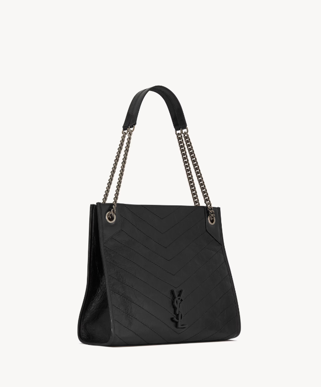 Cuero | NIKI SHOPPING IN VINTAGE LEATHER