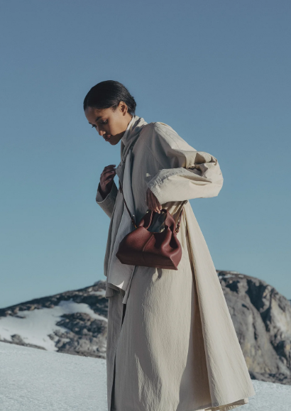 Cuero | Numéro Neuf Mini Edition Textured Black Cherry