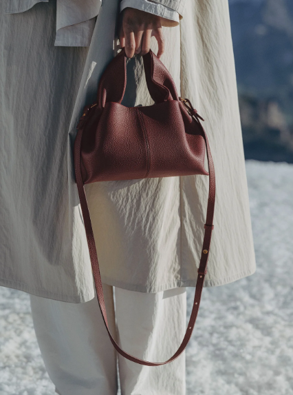 Cuero | Numéro Neuf Mini Edition Textured Black Cherry