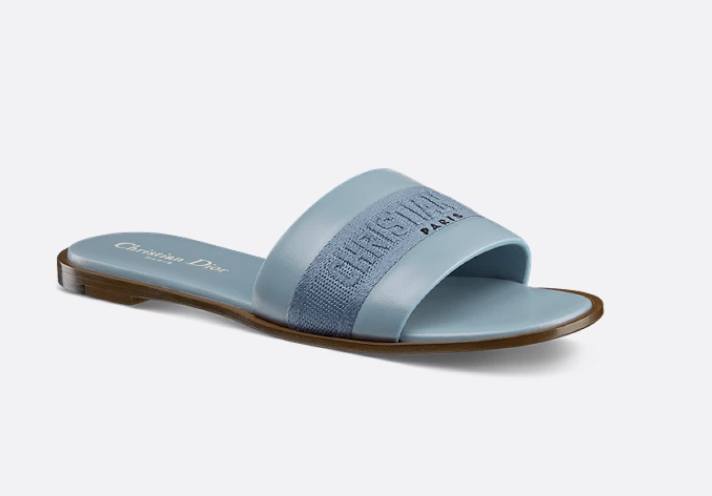 Cuero | Slide Dway Calfskin and cotton embroidered in pastel blue