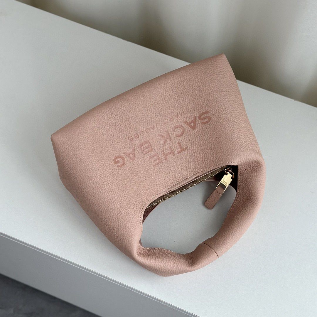 Cuero | The Mini Sack Bag