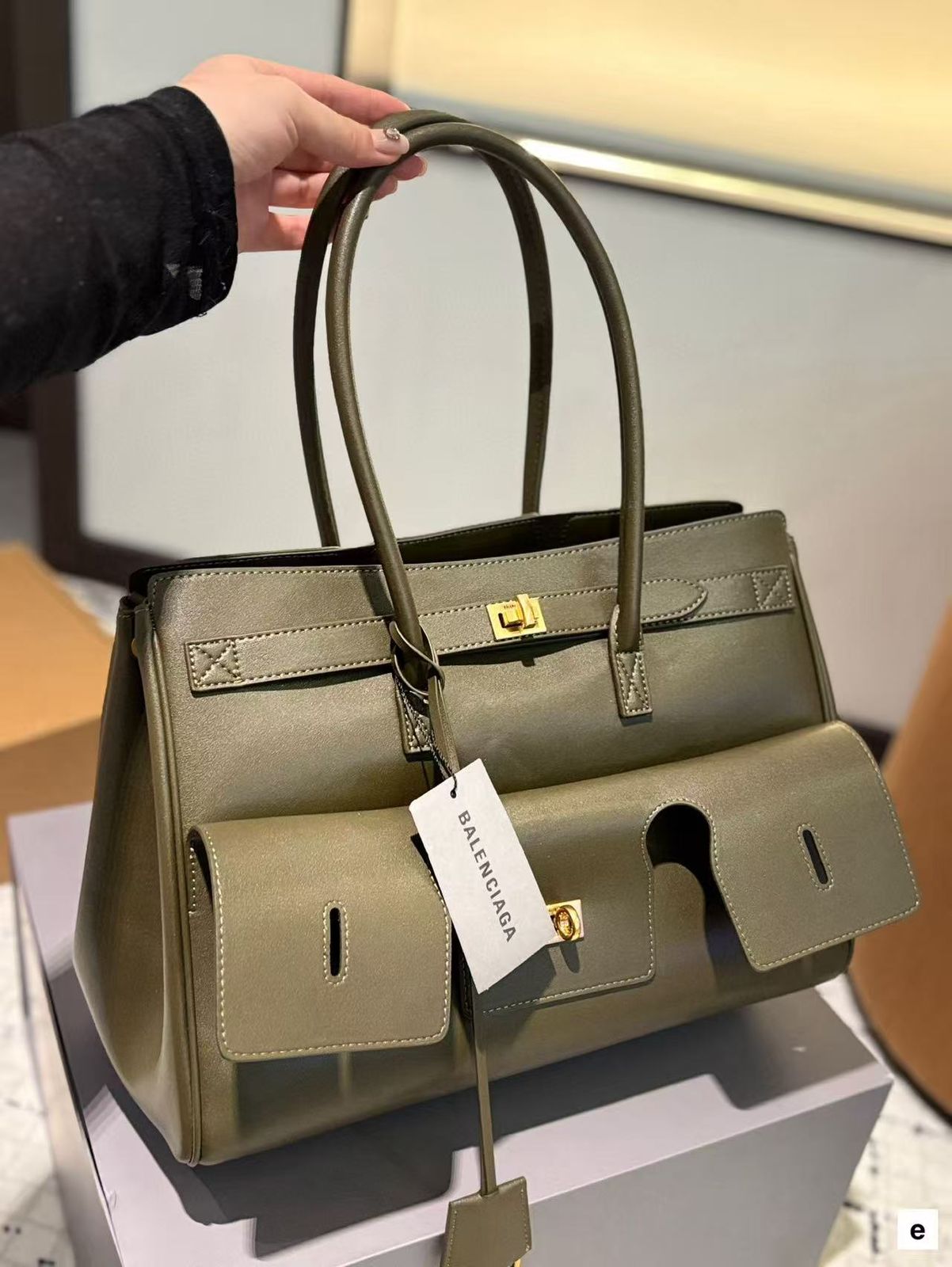 Cuero | leather shoulder bag
