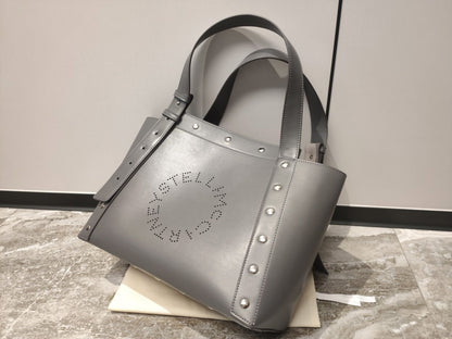 Cuero | Studs Large Tote Bag