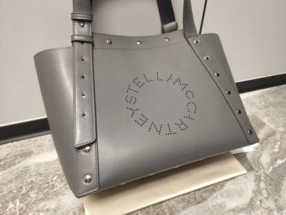 Cuero | Studs Large Tote Bag