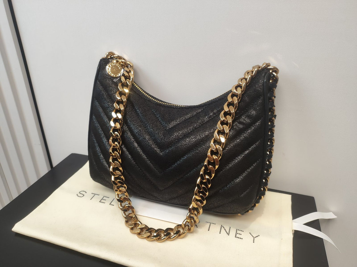 Cuero | Falabella Mini shoulder bag