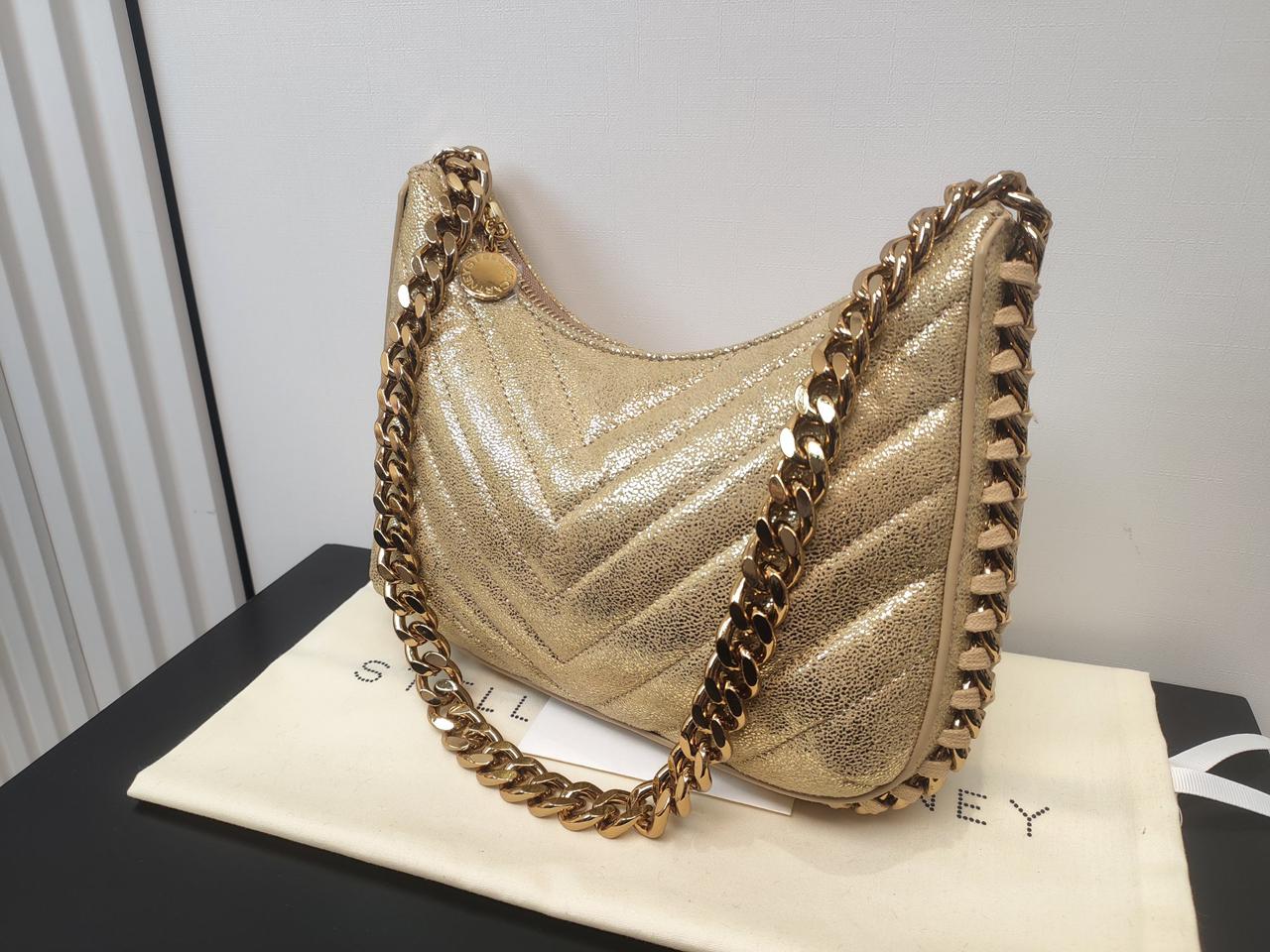 Cuero | Falabella Mini shoulder bag