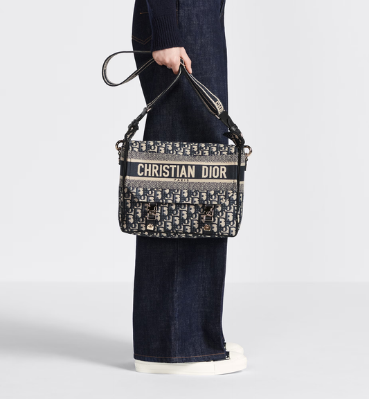 Cuero | Medium Diorcamp Bag Blue Oblique Embroidery