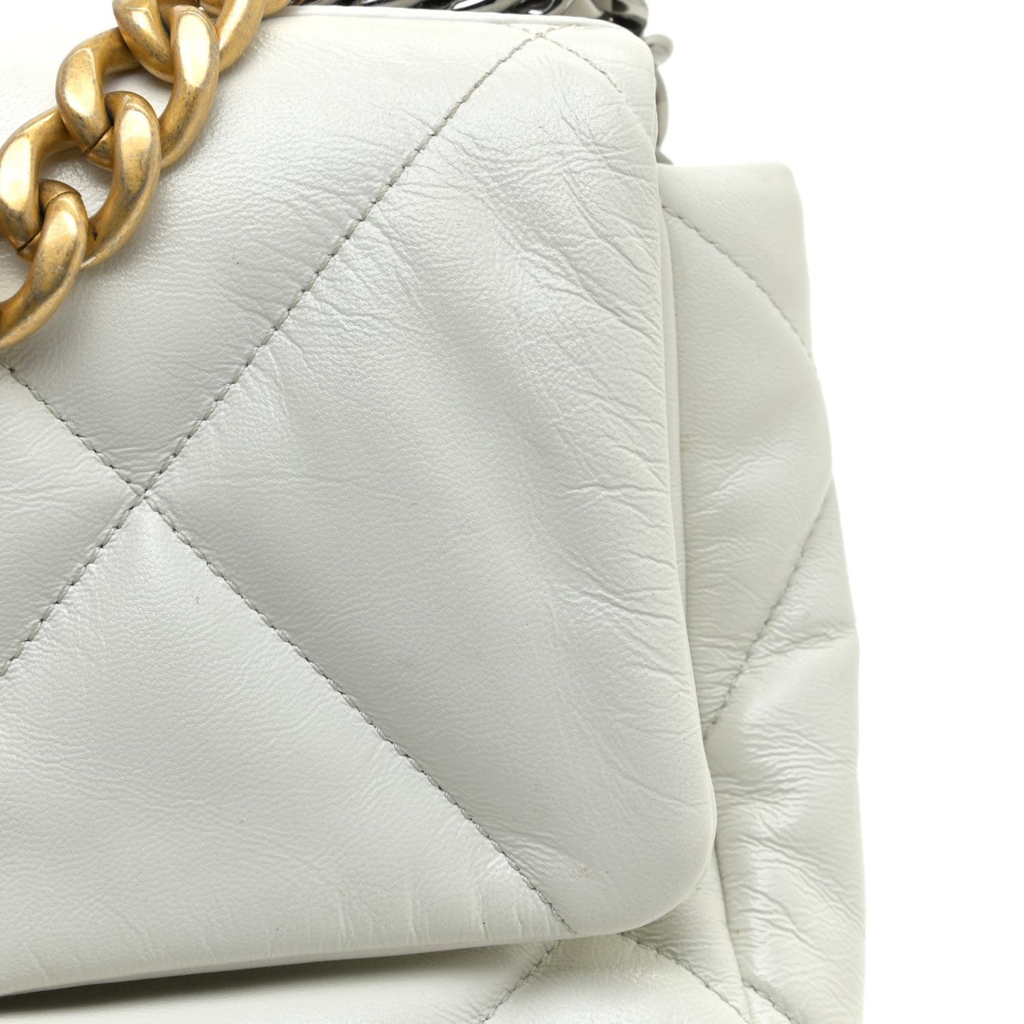 Cuero | Lambskin Quilted Medium 19 Flap White Bag