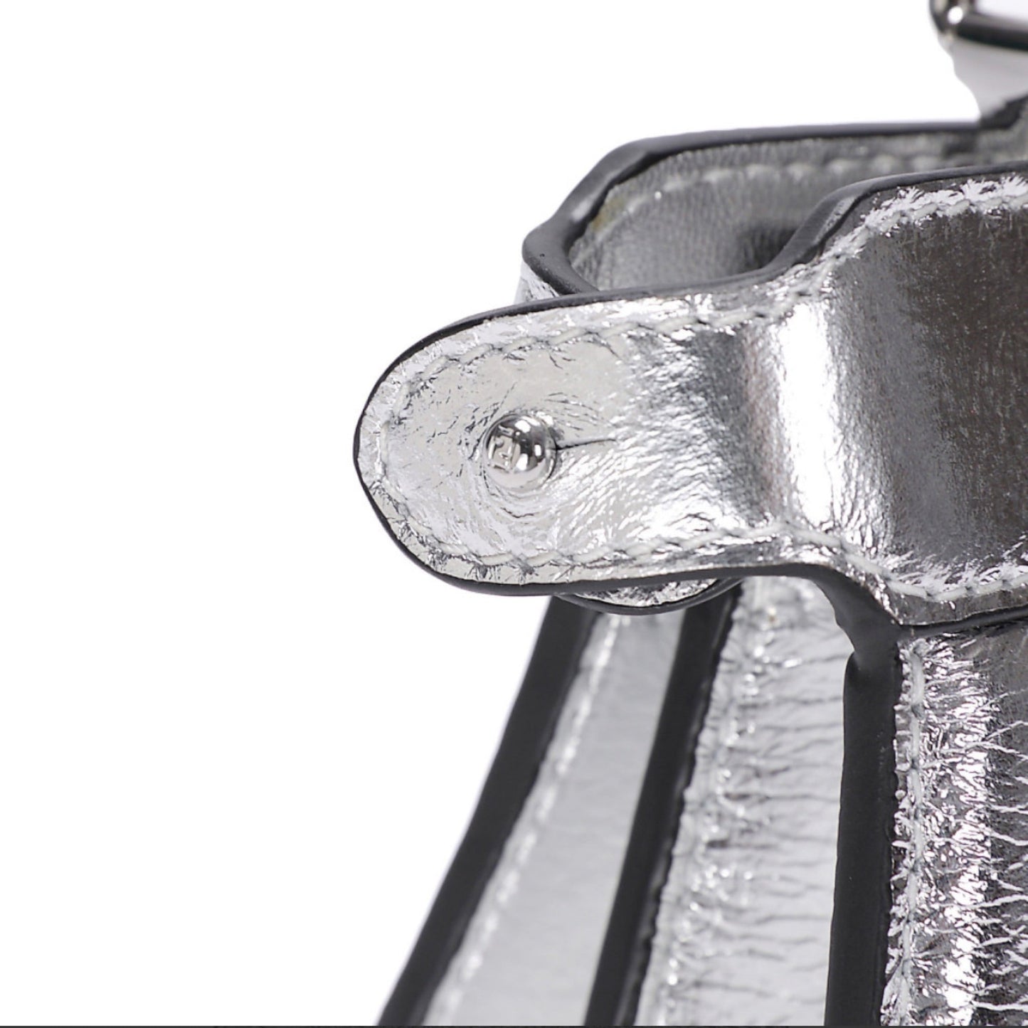 Cuero | Peekaboo Silver Leather Bag