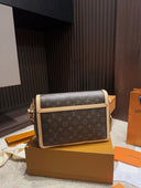 Louis Vuitton Dauphine MM – Monogram Canvas