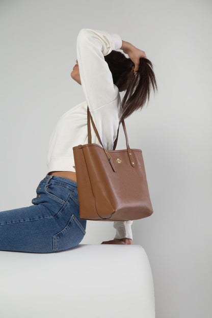 Cuero | Reversible City Tote Handbag In Camel