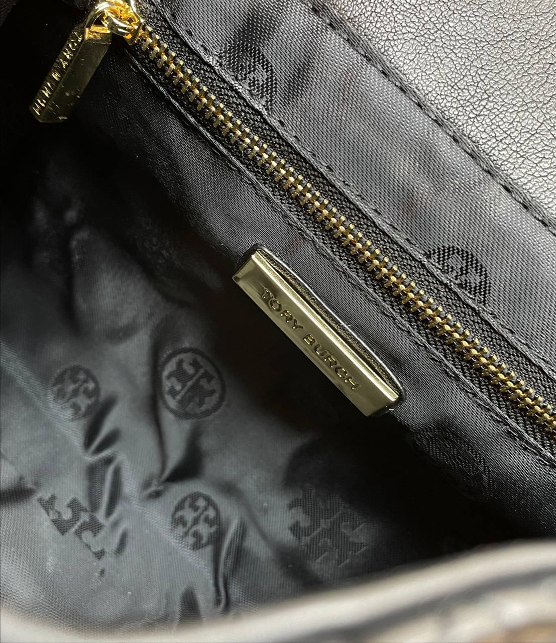 Cuero | Fleming Convertible shoulder bag
