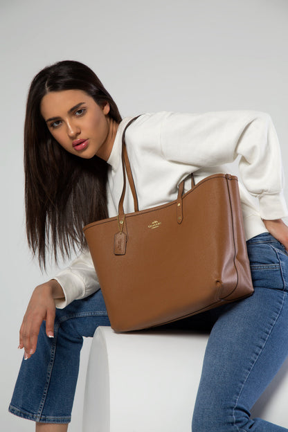 Cuero | Reversible City Tote Handbag In Camel