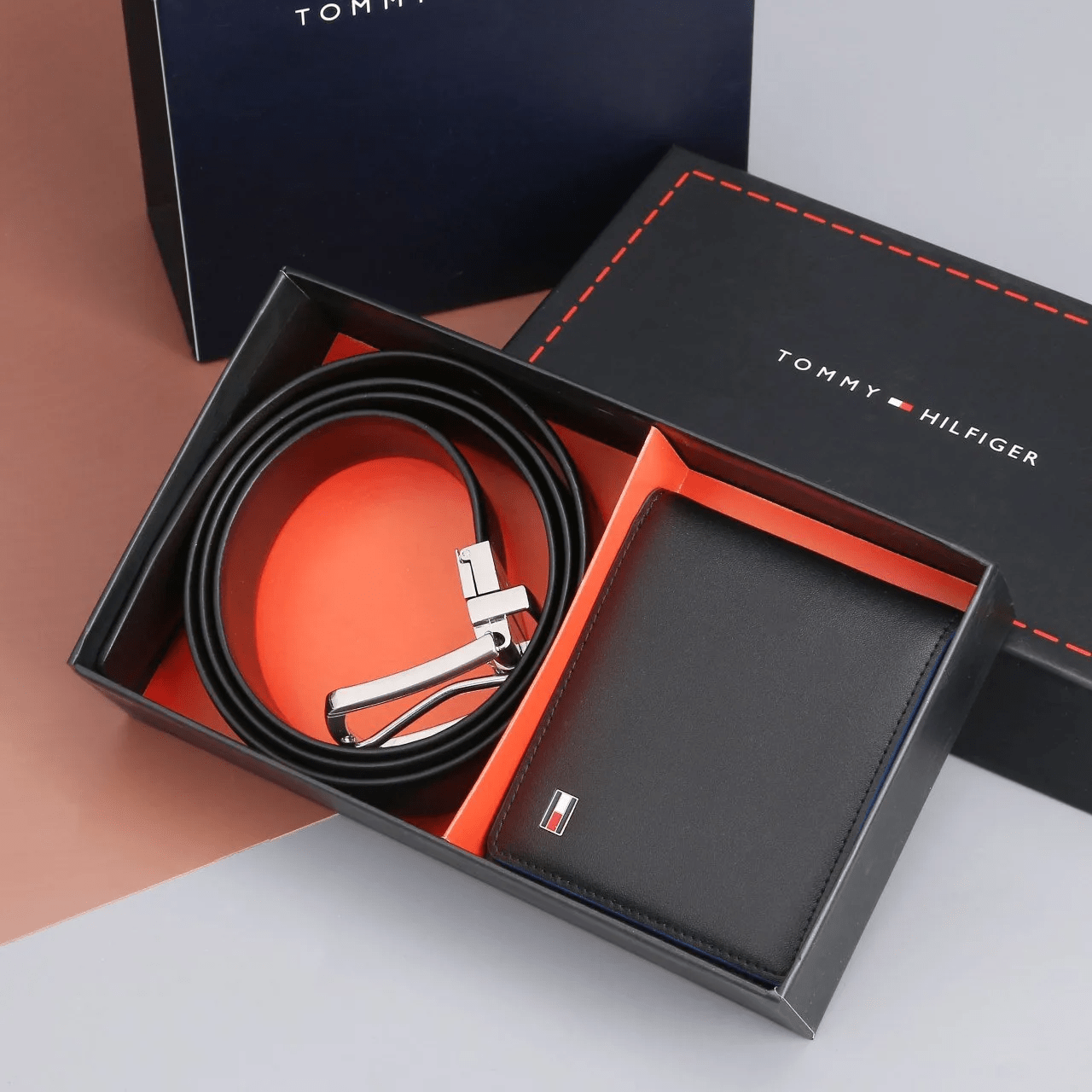 Tommy Hilfiger Wallet & Belt Set