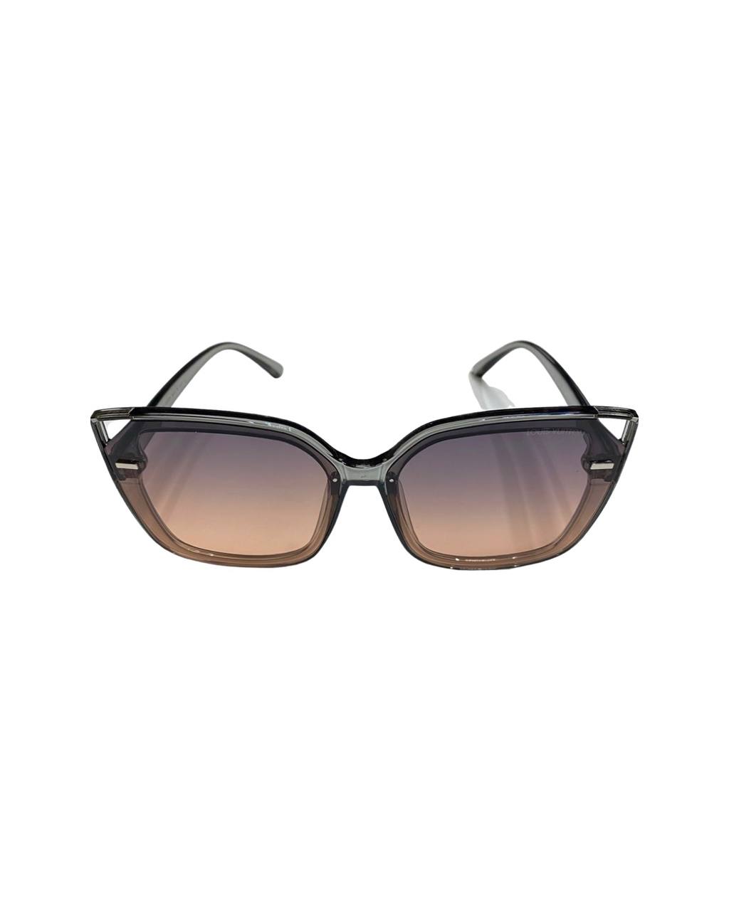 Cuero | 𝐋 𝐖𝐨𝐦𝐞𝐧 𝐒𝐮𝐧𝐠𝐥𝐚𝐬𝐬𝐞𝐬