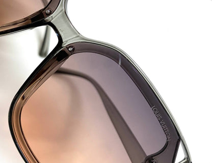 Cuero | 𝐋 𝐖𝐨𝐦𝐞𝐧 𝐒𝐮𝐧𝐠𝐥𝐚𝐬𝐬𝐞𝐬