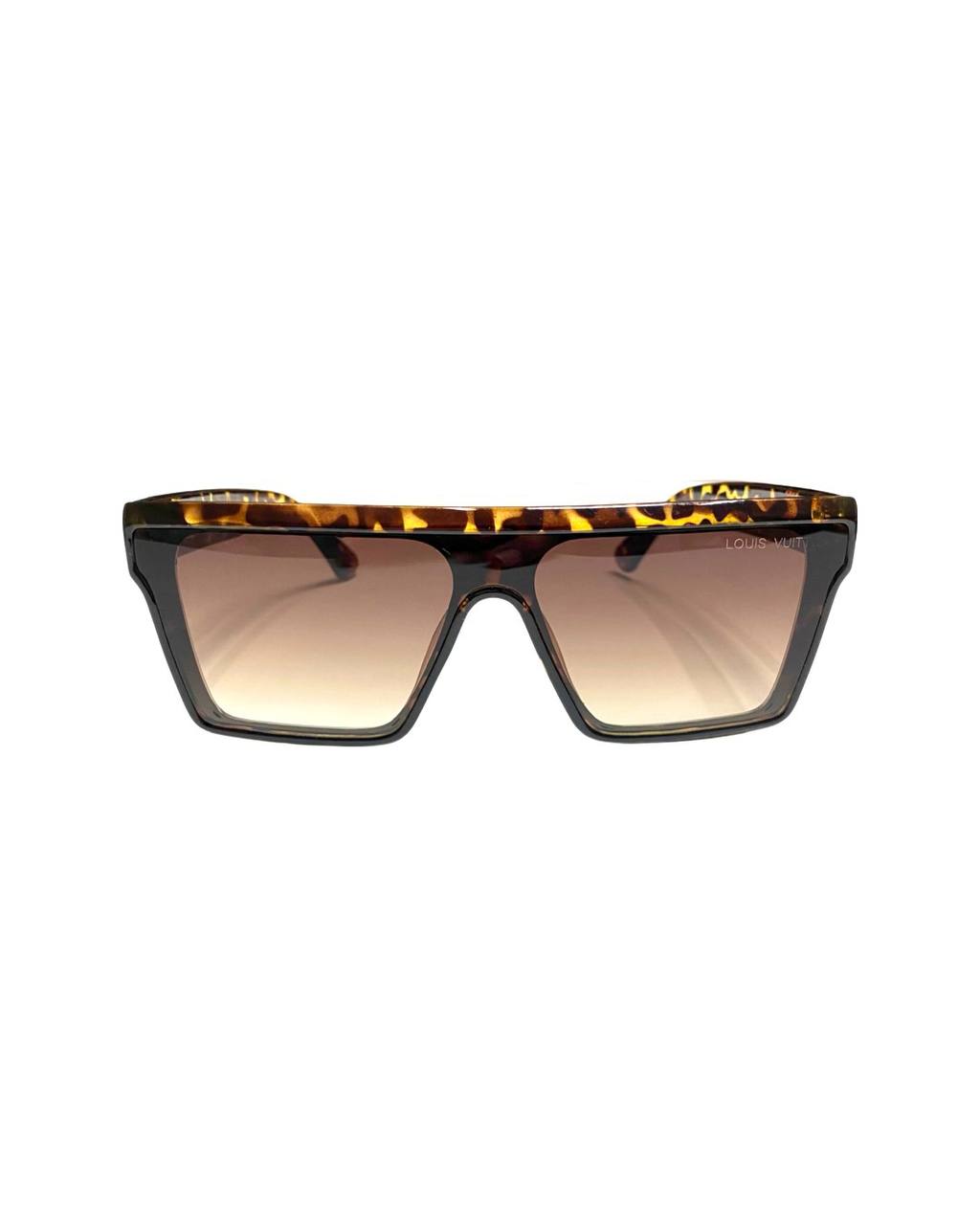 Cuero | 𝐋 𝐖𝐨𝐦𝐞𝐧 𝐒𝐮𝐧𝐠𝐥𝐚𝐬𝐬𝐞𝐬