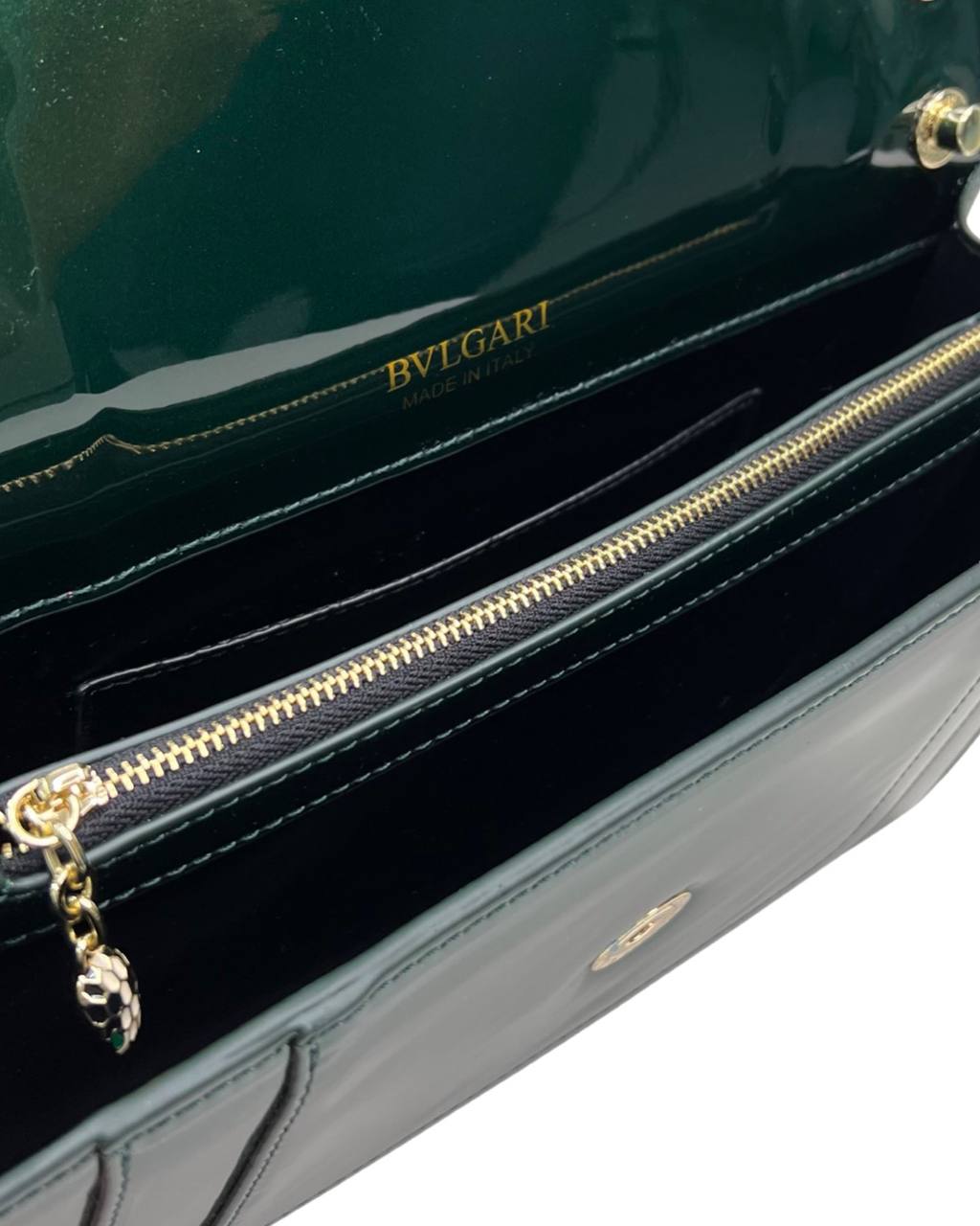 Cuero | 𝐁𝐕𝐋𝐆𝐀𝐑𝐈 𝐒𝐞𝐫𝐩𝐞𝐧𝐭𝐢 𝐅𝐨𝐫𝐞𝐯𝐞𝐫 𝐒𝐡𝐨𝐮𝐥𝐝𝐞𝐫 𝐁𝐚𝐠