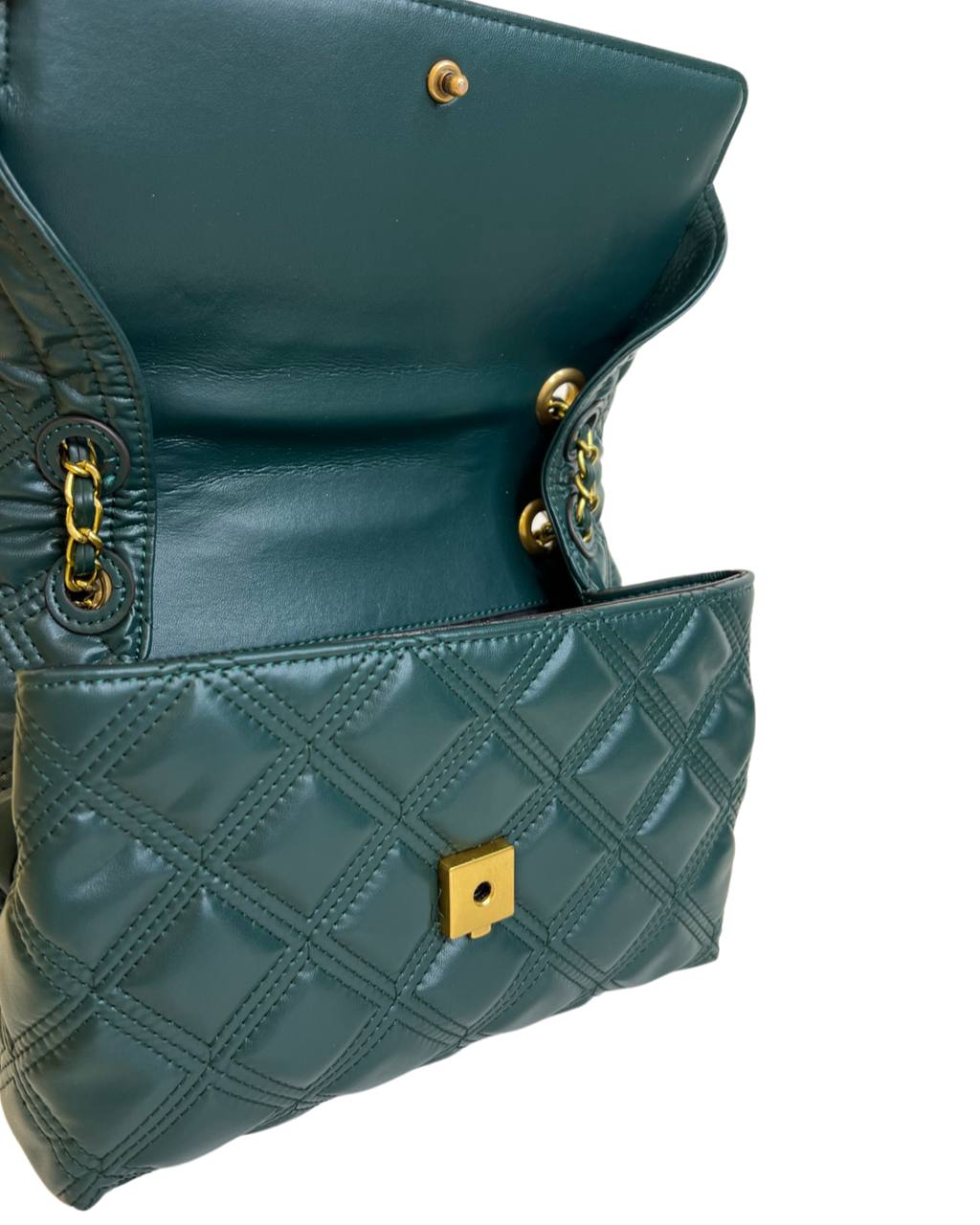 Cuero | 𝐐𝐮𝐢𝐥𝐭𝐞𝐝 𝐂𝐫𝐨𝐬𝐬𝐛𝐨𝐝𝐲 𝐁𝐚𝐠