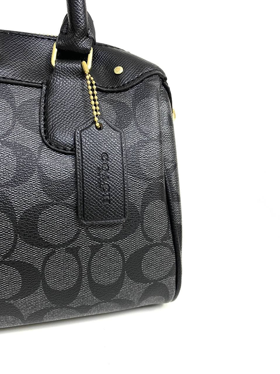 Cuero | Bennett Small Bag in signature