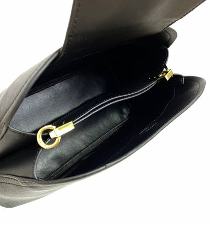 Cuero | 𝐌𝐚𝐭𝐢𝐧𝐞𝐞 𝐁𝐚𝐠