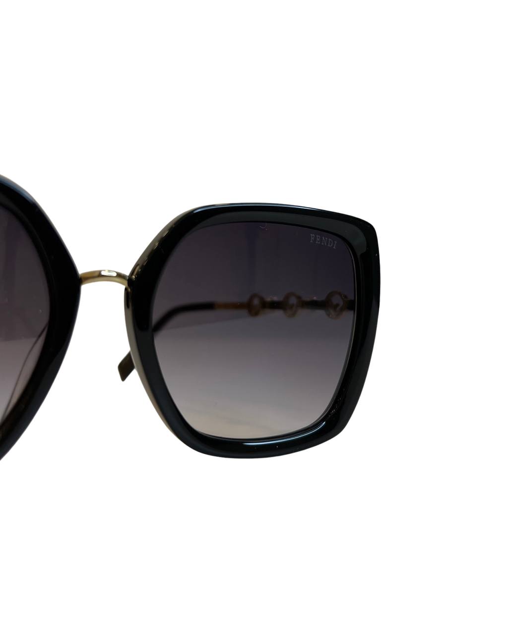 Cuero | 𝐖𝐨𝐦𝐞𝐧 𝐒𝐮𝐧𝐠𝐥𝐚𝐬𝐬𝐞𝐬