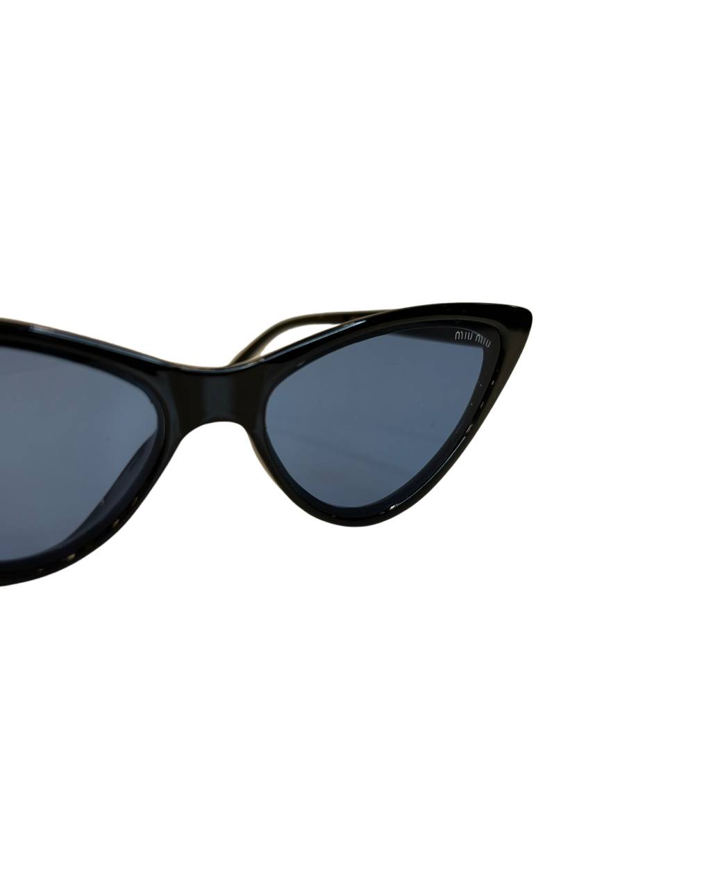 Cuero | 𝐖𝐨𝐦𝐞𝐧 𝐒𝐮𝐧𝐠𝐥𝐚𝐬𝐬𝐞𝐬