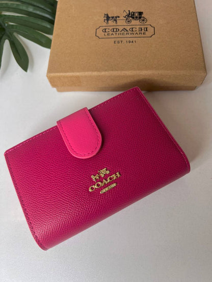 Cuero | Medium Corner Zip Wallet In Signature Canvas