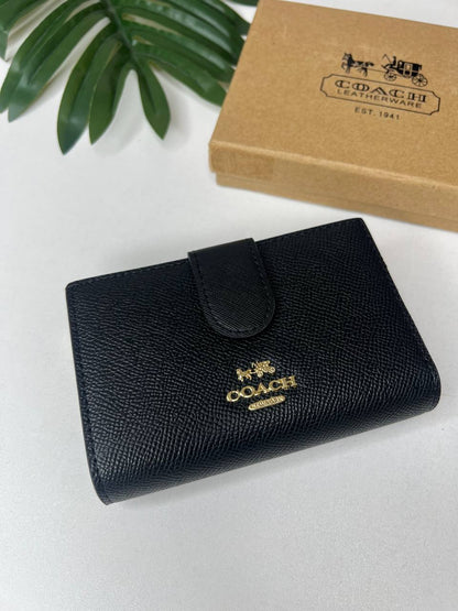 Cuero | Medium Corner Zip Wallet In Signature Canvas