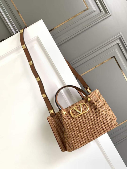 Cuero | Women's Roman Stud Raffia Bag