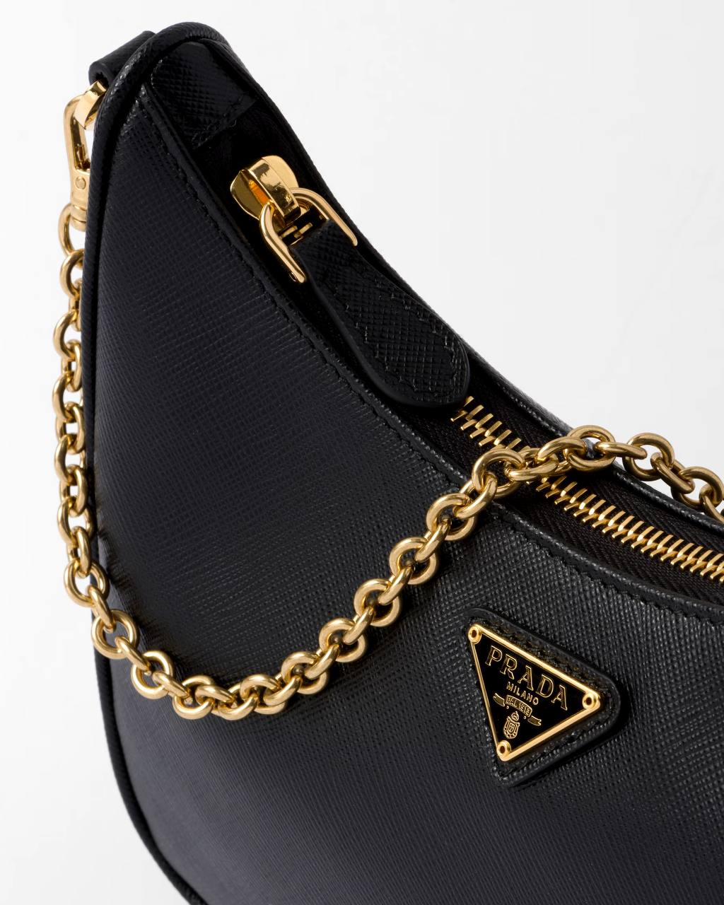 Cuero | Re-Edition 2005 Saffiano leather bag