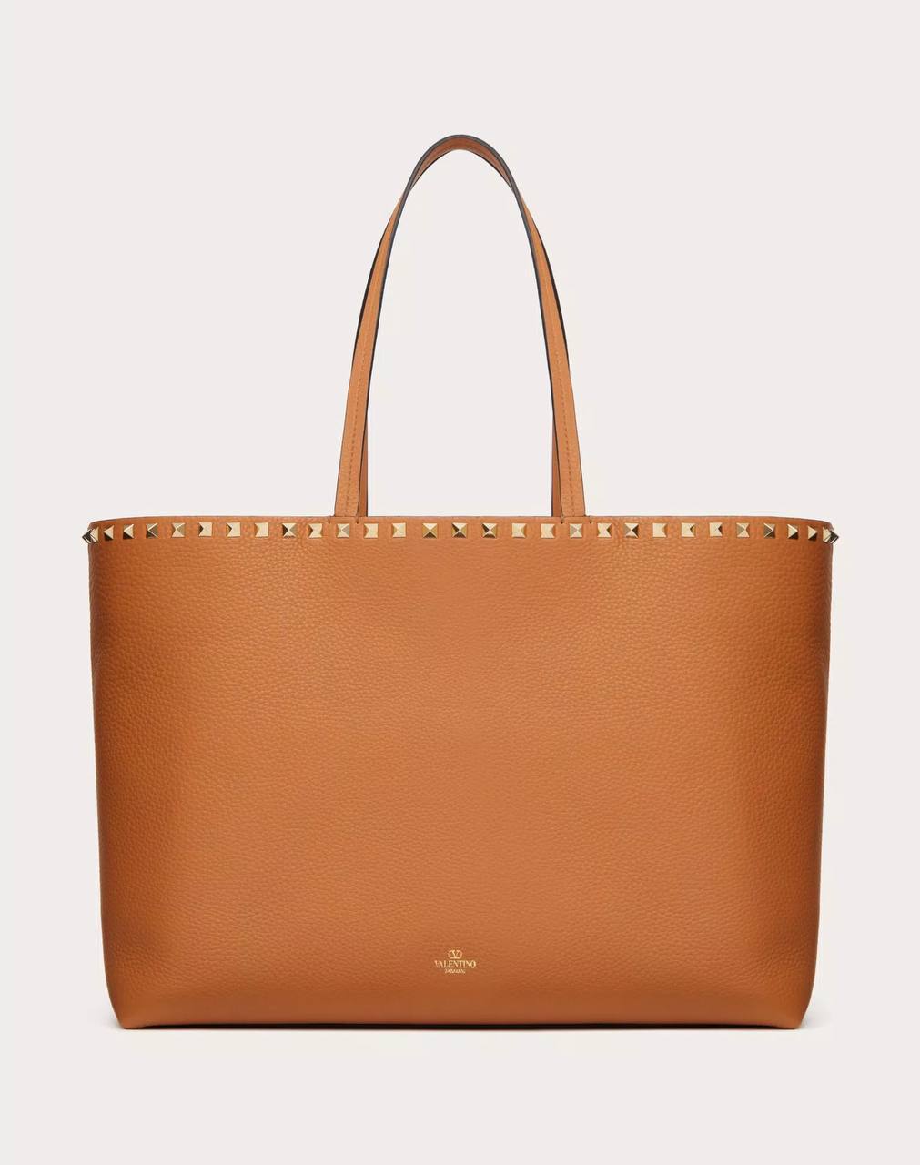 Cuero | Garavani Rockstud tote bag in grainy calfskin leather