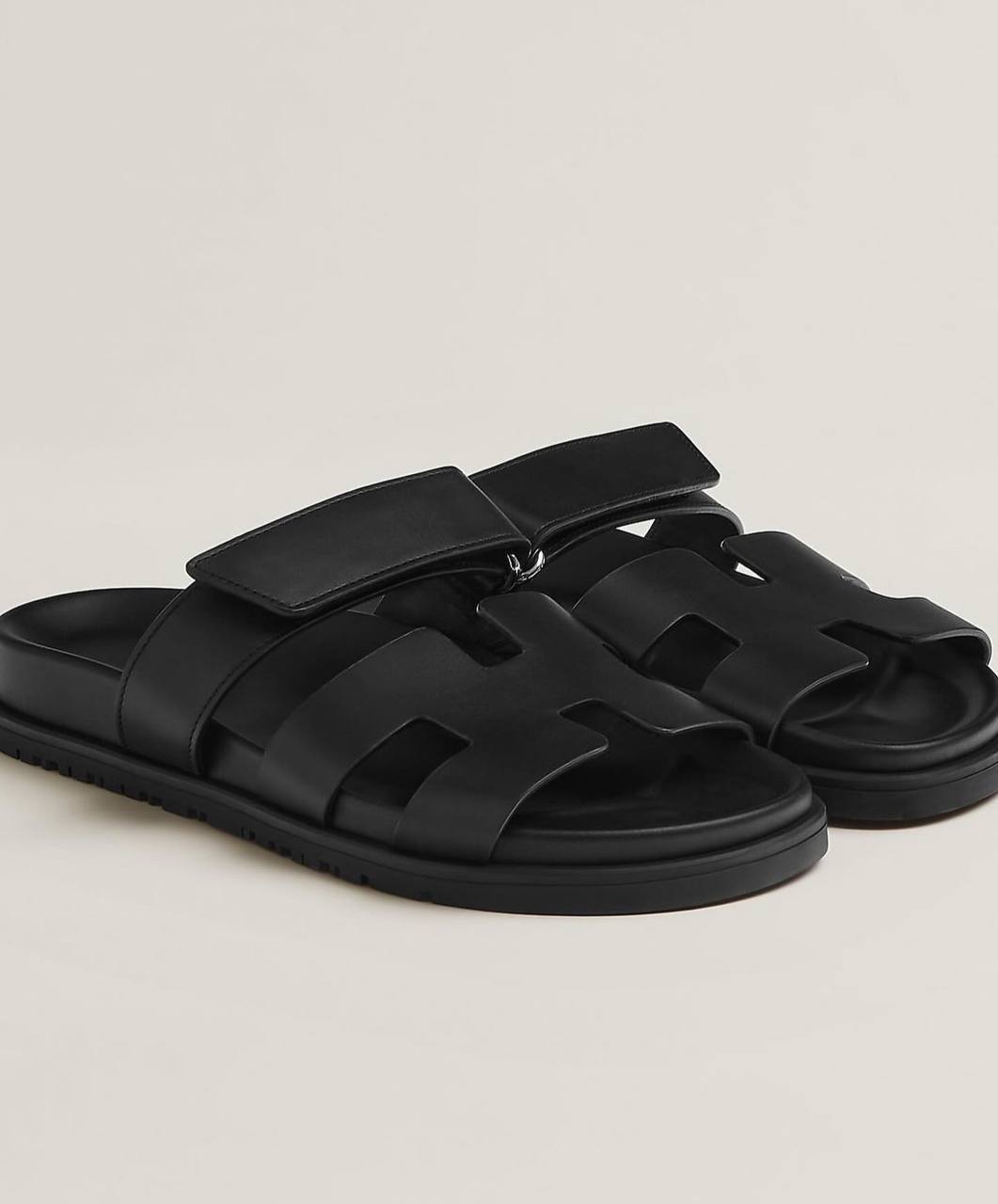 Cuero | Chypre Black Sandals Slides