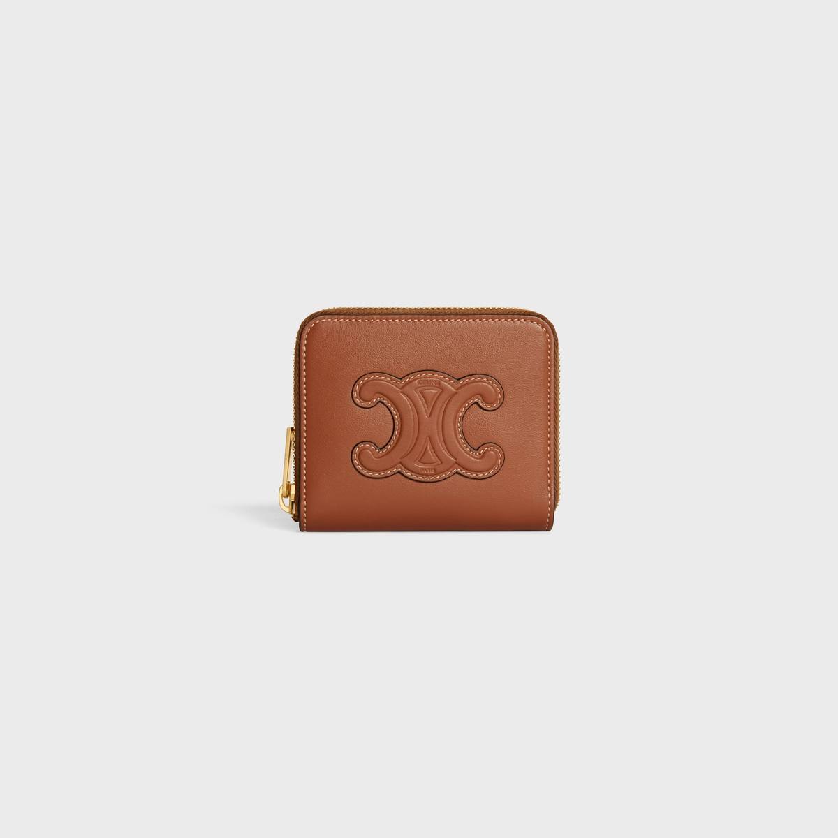 Cuero | COMPACT ZIPPED WALLET CUIR TRIOMPHE IN SMOOTH CALFSKIN