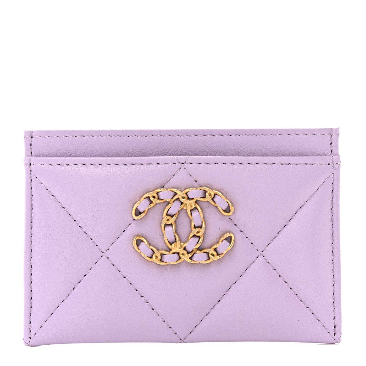 Cuero | Quilted Leather 19 Card Holder