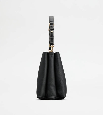 Cuero | Tod’s T Timeless Shoulder Bag in Leather Medium