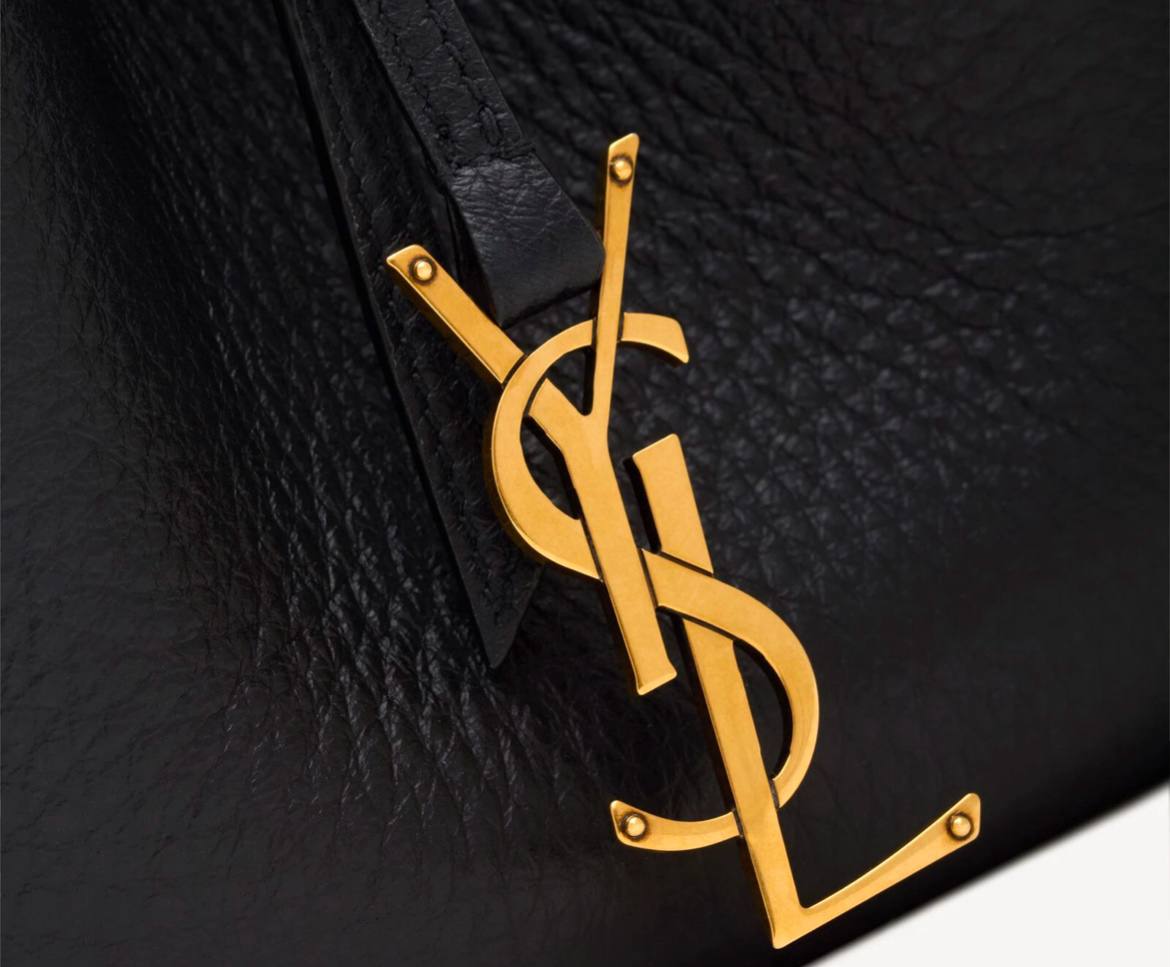 Cuero | Paris VII Small Hobo Bag in Grained Deer Leather