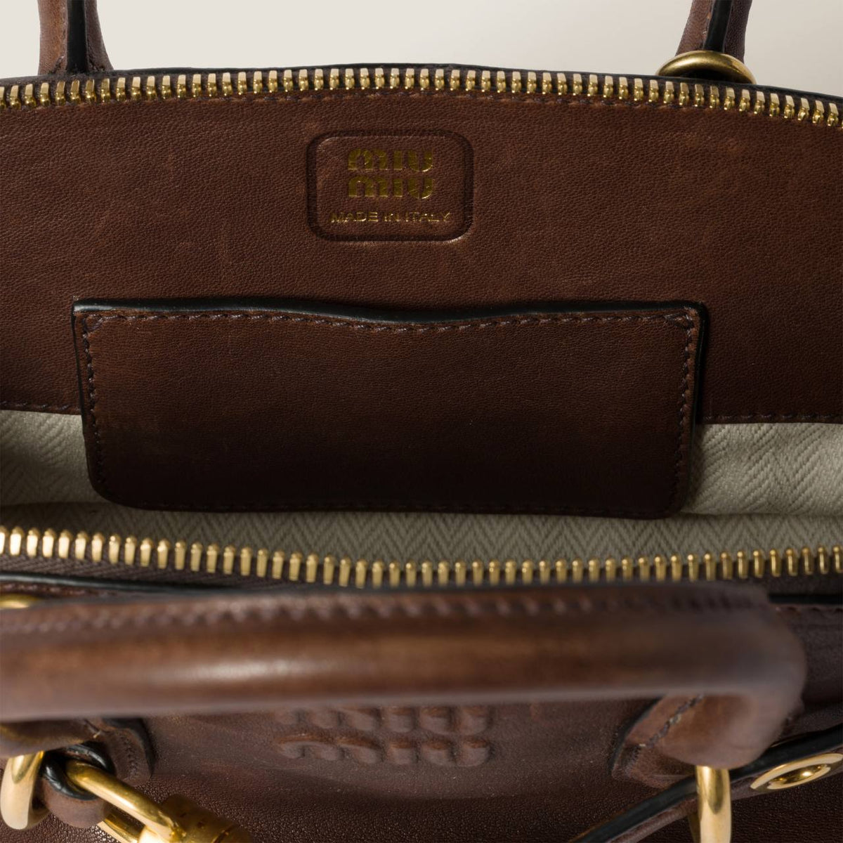 Cuero | Aventure small nappa leather bag