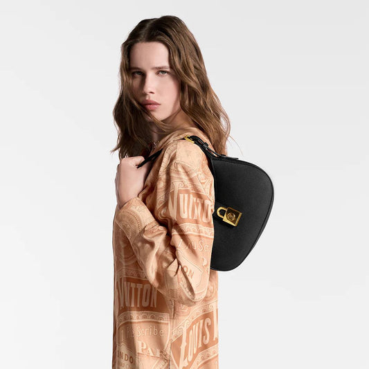 Cuero | Low Key Shoulder Bag