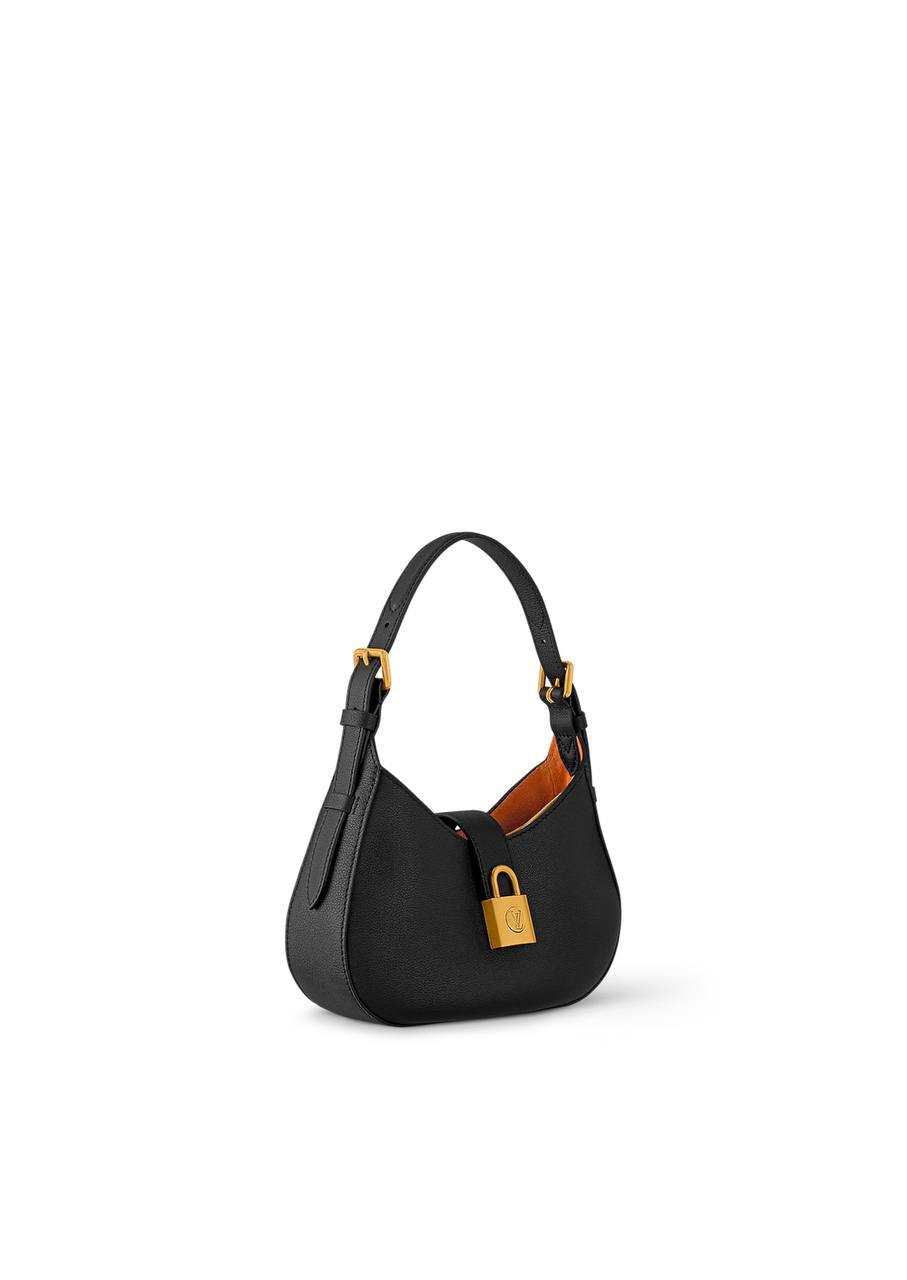 Cuero | Low Key Shoulder Bag